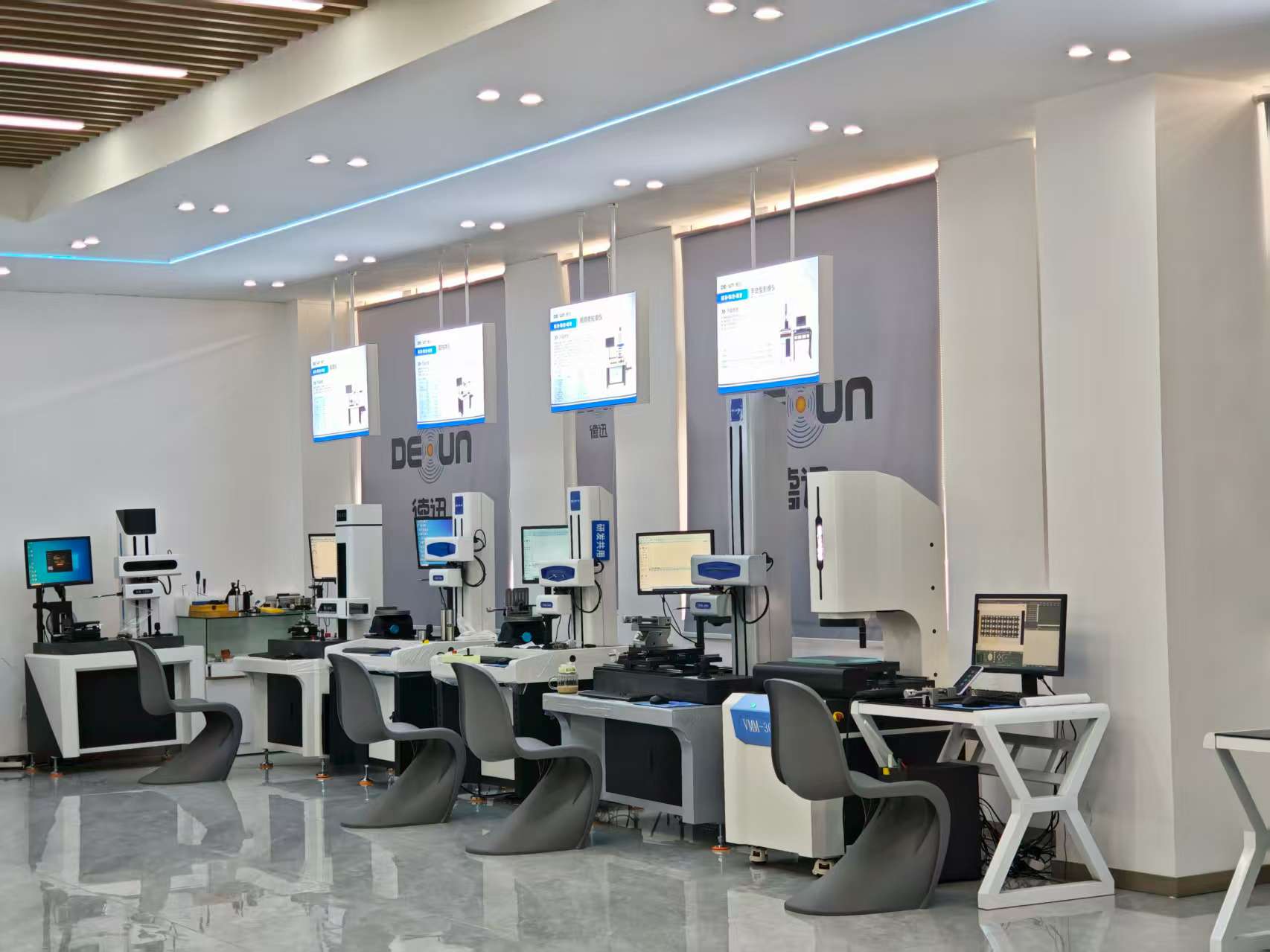 上海德迅智科科技发展有限公司生产车间
